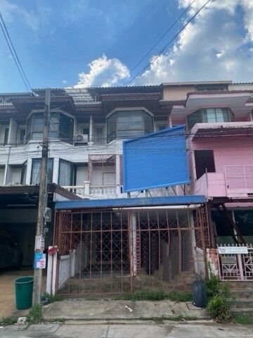 Bangkok, Villas, THB 6500000,  0 Sq. Feet,  BS1064 Townhouse For Sale, 3 And A Half Floors, With Rooftop Terrace, Town In Town,