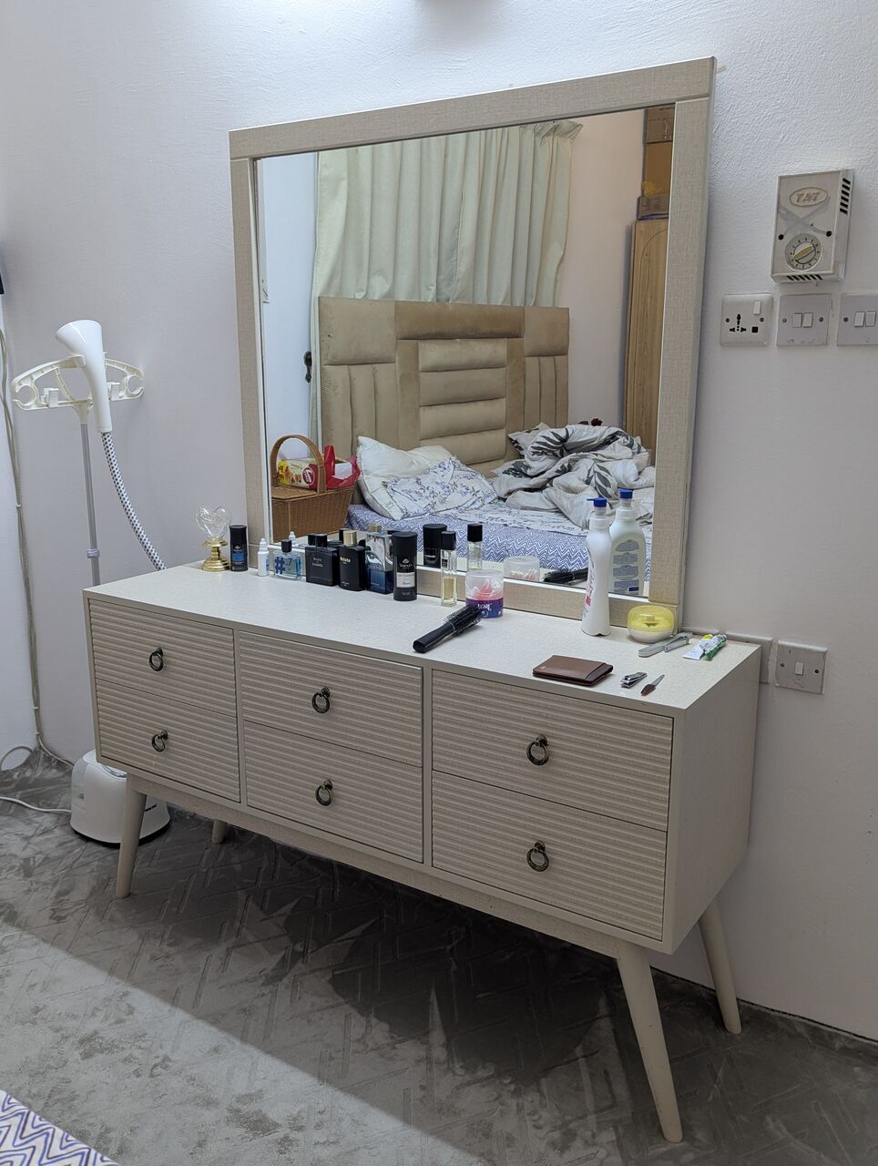 Al Wizarat, Furniture, SAR 1000,  King Size Bedroom Set &ndash; Bed, Dressing Table With Mirror & 2 Side Tables