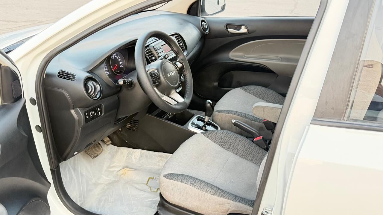 Riyadh, Vehicles, Cars & Trucks , SAR 31000,  Kia Pegas,  2023,  Automatic,  98000 KM,  كيا بيجاس
