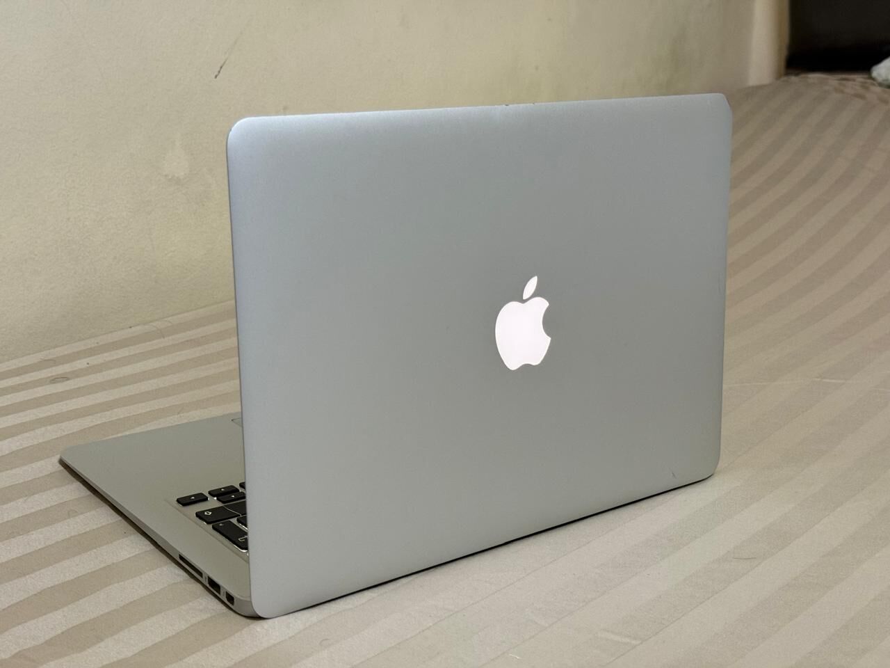Riyadh, Computers, SAR 675,  MacBook Air 13 - Reliable Battery And Original Charger