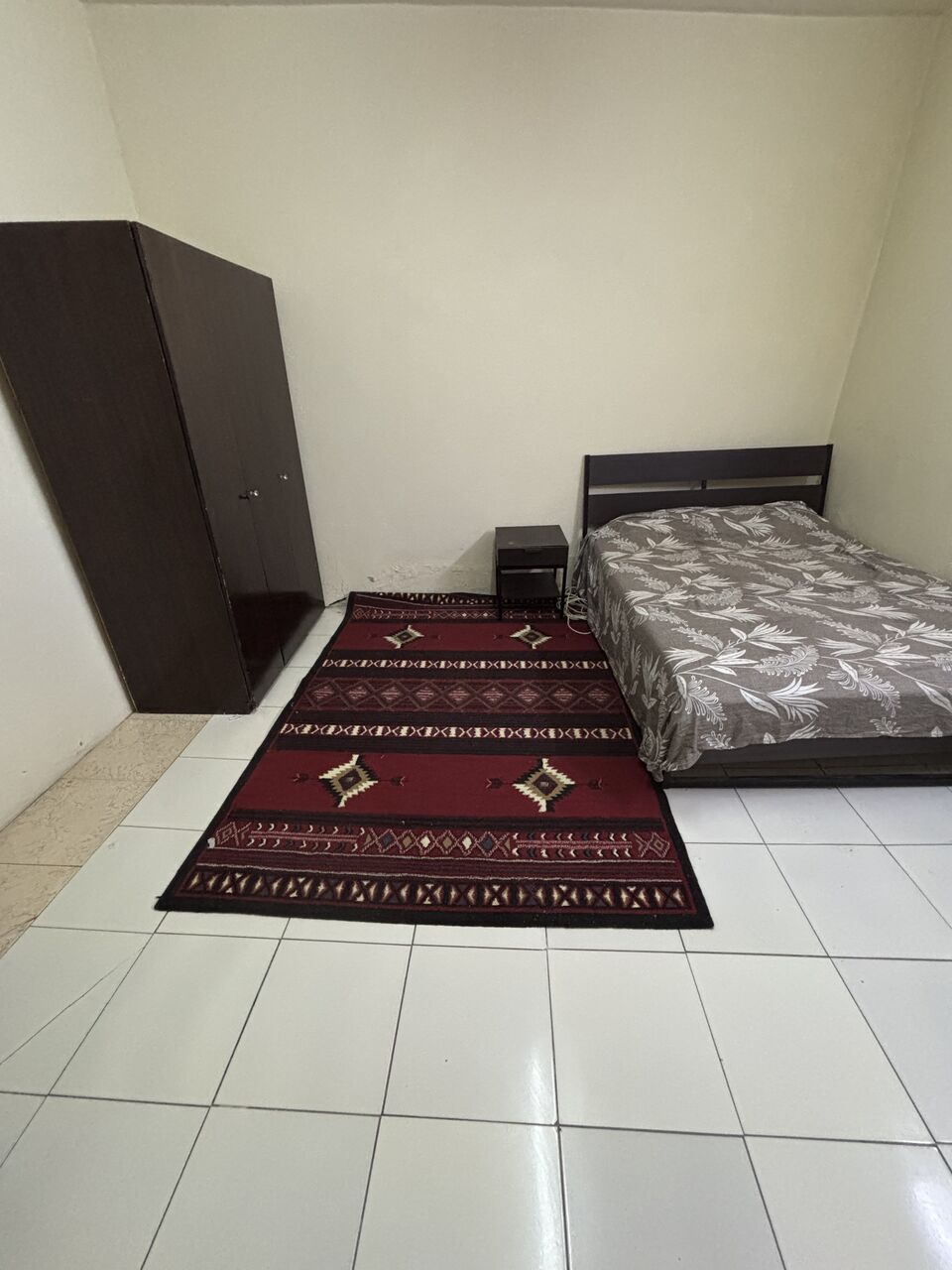 Al Malaz, Rooms for Rent, SAR 1150/month,  Single Room (for Batchelor )Available For Rent In 2BR Flat For Tamil Person