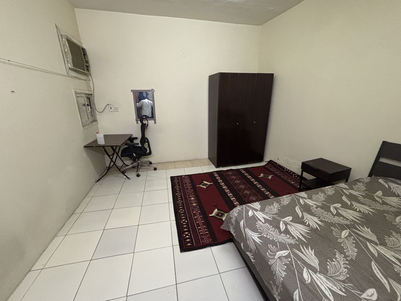 Al Malaz, Rooms for Rent, SAR 1150/month,  Single Room (for Batchelor )Available For Rent In 2BR Flat For Tamil Person