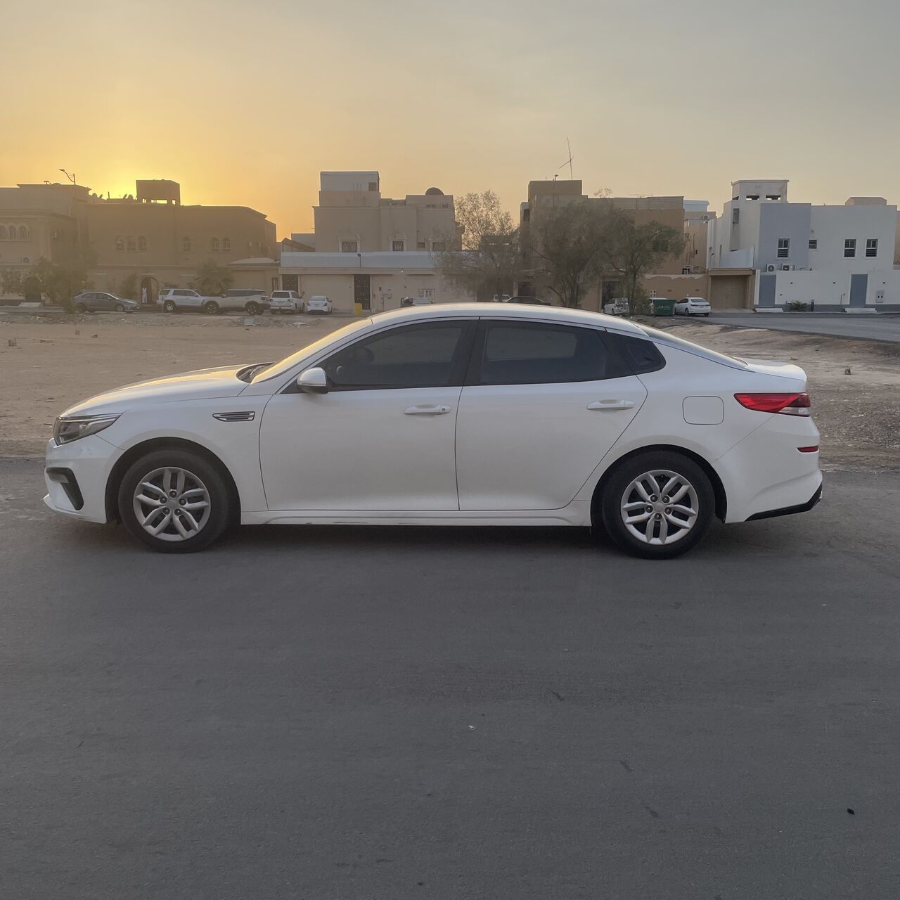 Riyadh, Vehicles, Cars & Trucks , SAR 40,  Kia Optima,  2019,  Automatic,  210000 KM,    , White