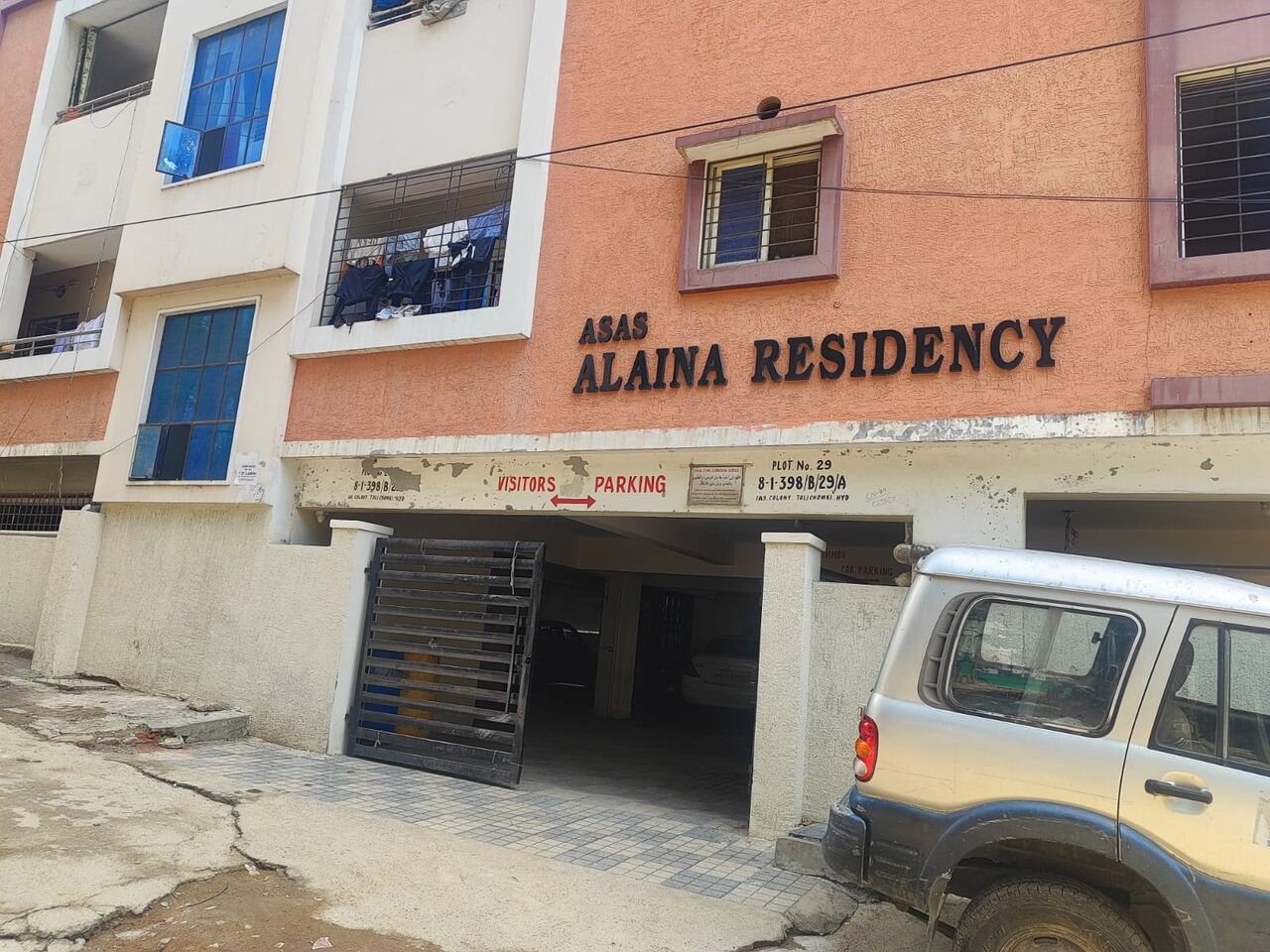 Hyderabad, Real Estate For Sale, INR 4000000,  2 BR,  900 Sq. Feet,  FLAT FOR SALE &ndash; IAS Colony, Tolichowki , Fully Ventilated 2bhk,  900sft, 5th Floor, 40L
