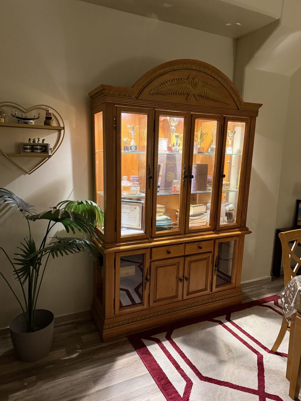 Khobar, Household Items, SAR 1600,  Dining Room Furniture Set For Sale❗️❗️Elegant Wooden Dining Set + Matching Display Cabinet