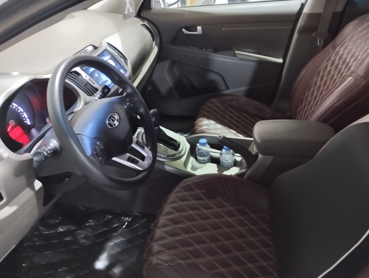 Taif, Vehicles, Cars & Trucks , SAR 37500,  Kia Sportage,  2016,  Automatic,  177800 KM,   , 2000cc, , White, Mileage 177800km