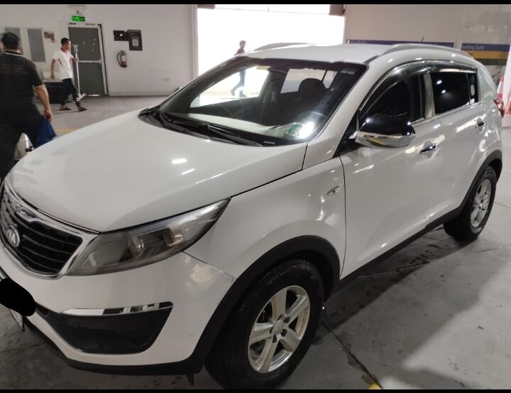 Taif, Vehicles, Cars & Trucks , SAR 37500,  Kia Sportage,  2016,  Automatic,  177800 KM,   , 2000cc, , White, Mileage 177800km
