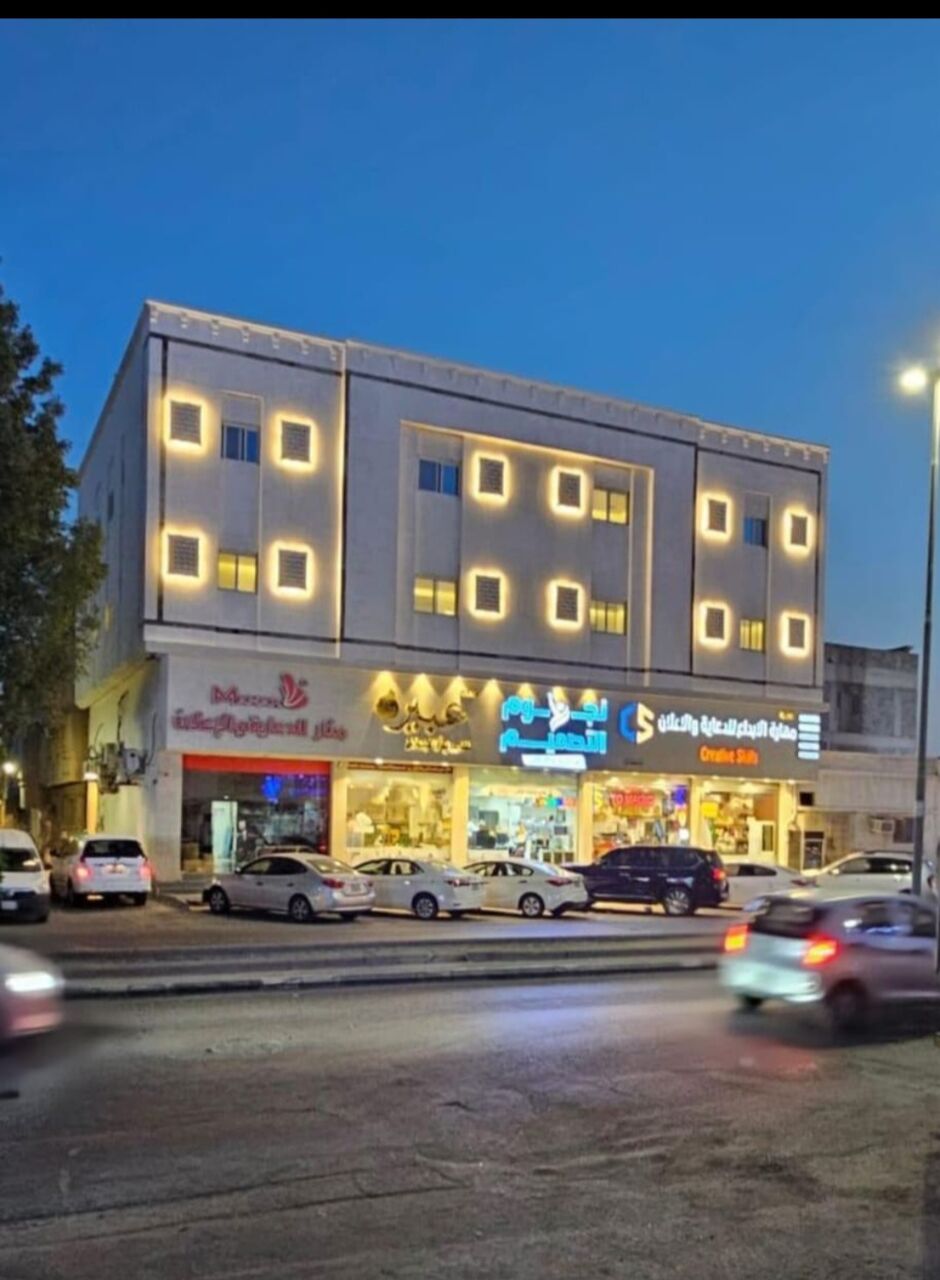 Dammam, Apartments, Flats, Houses & Villas, SAR 1400/month,  Rent Room With Small Kitchenin Hall  With Bathroom