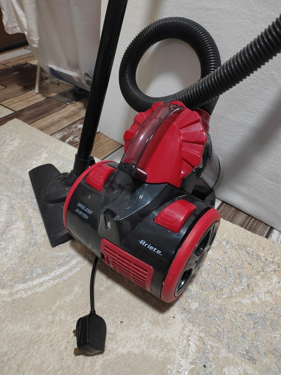 Umm Al Hamam, Electronics, SAR 180,  Ariete Easy Compact Bagless Vacuum Cleaner &ndash; Excellent Working Condition