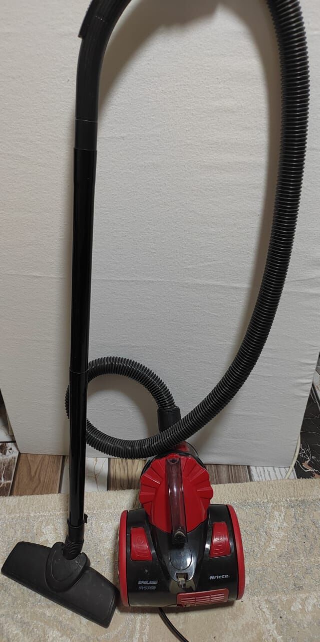 Umm Al Hamam, Electronics, SAR 180,  Ariete Easy Compact Bagless Vacuum Cleaner &ndash; Excellent Working Condition