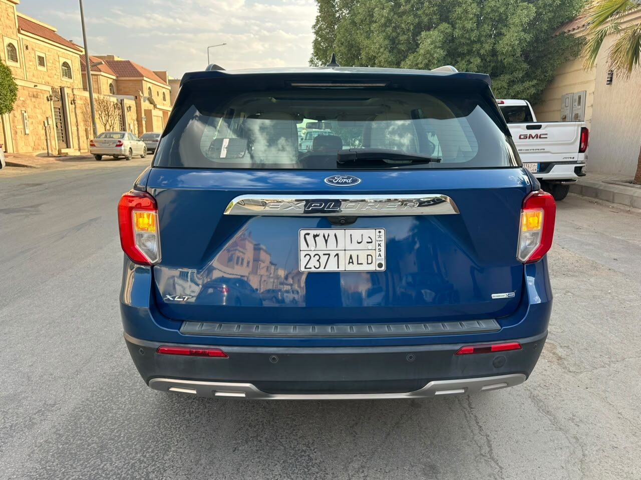 Riyadh, Vehicles, Cars & Trucks , SAR 118000,  Ford Explorer XLT,  2021,  Automatic,  71000 KM,    With Panorama Sunroof N 4x4 (1st Owner) N 100% Accident Free N Low