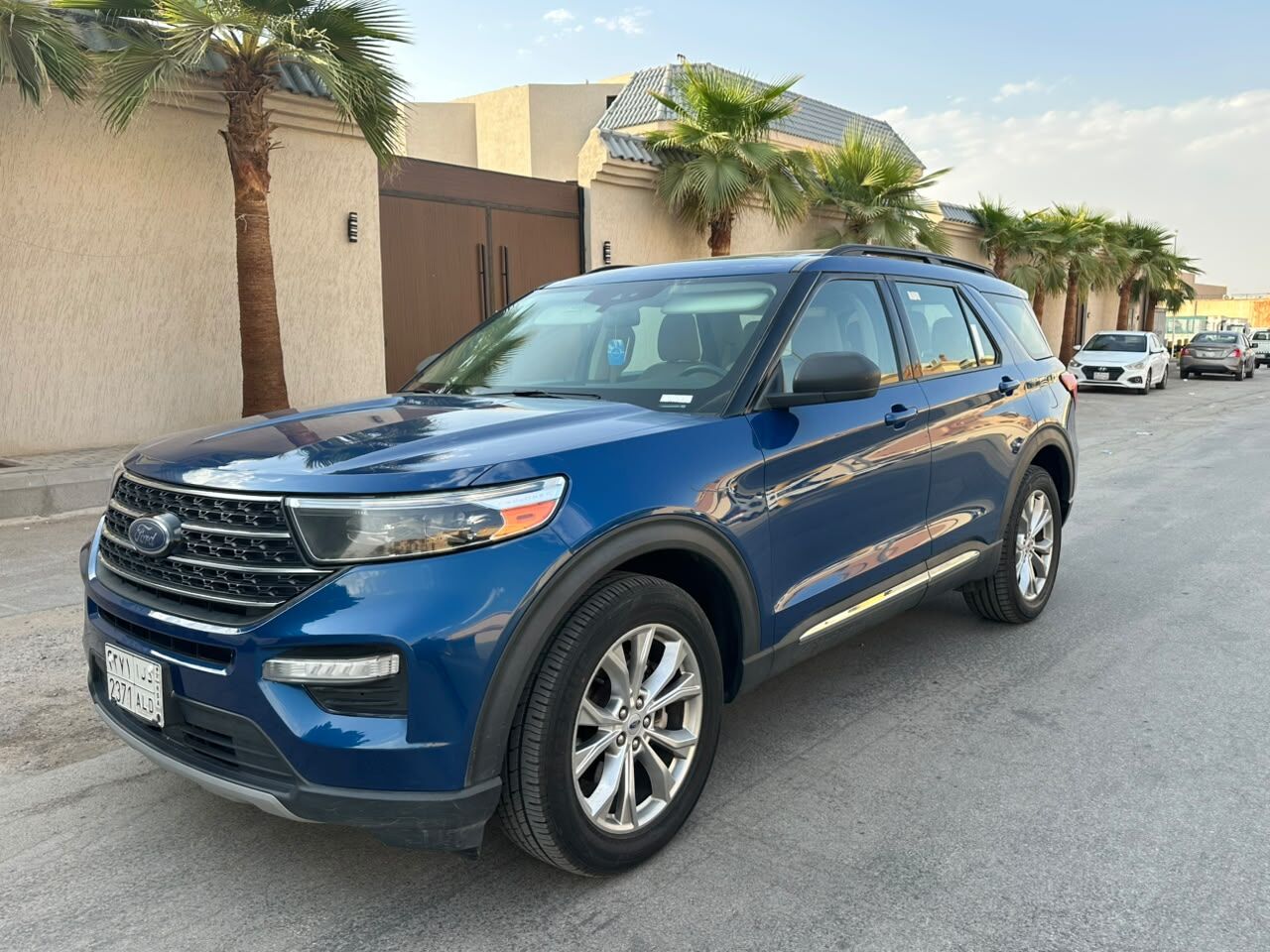 Riyadh, Vehicles, Cars & Trucks , SAR 118000,  Ford Explorer XLT,  2021,  Automatic,  71000 KM,    With Panorama Sunroof N 4x4 (1st Owner) N 100% Accident Free N Low