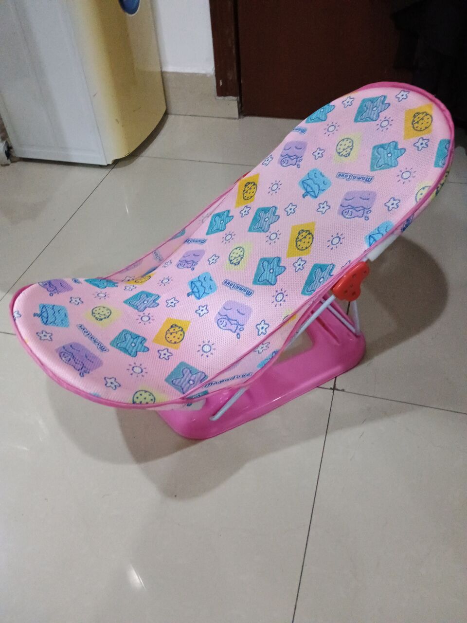 Manama, Baby & Kid Stuff, BHD 5,  Baby Walker, Bath Seat And High Chair