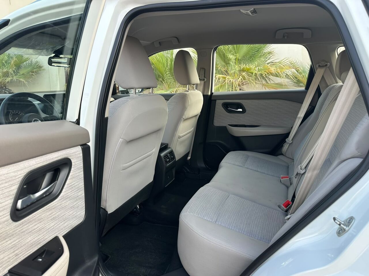 Riyadh, Vehicles, Cars & Trucks , SAR 77000,  Nissan X-Trail 2024,  2024,  Automatic,  46000 KM,   Nissan X-Trail (2.5) 4WD With Mid Option 1st Owner 5 Seats For Sales