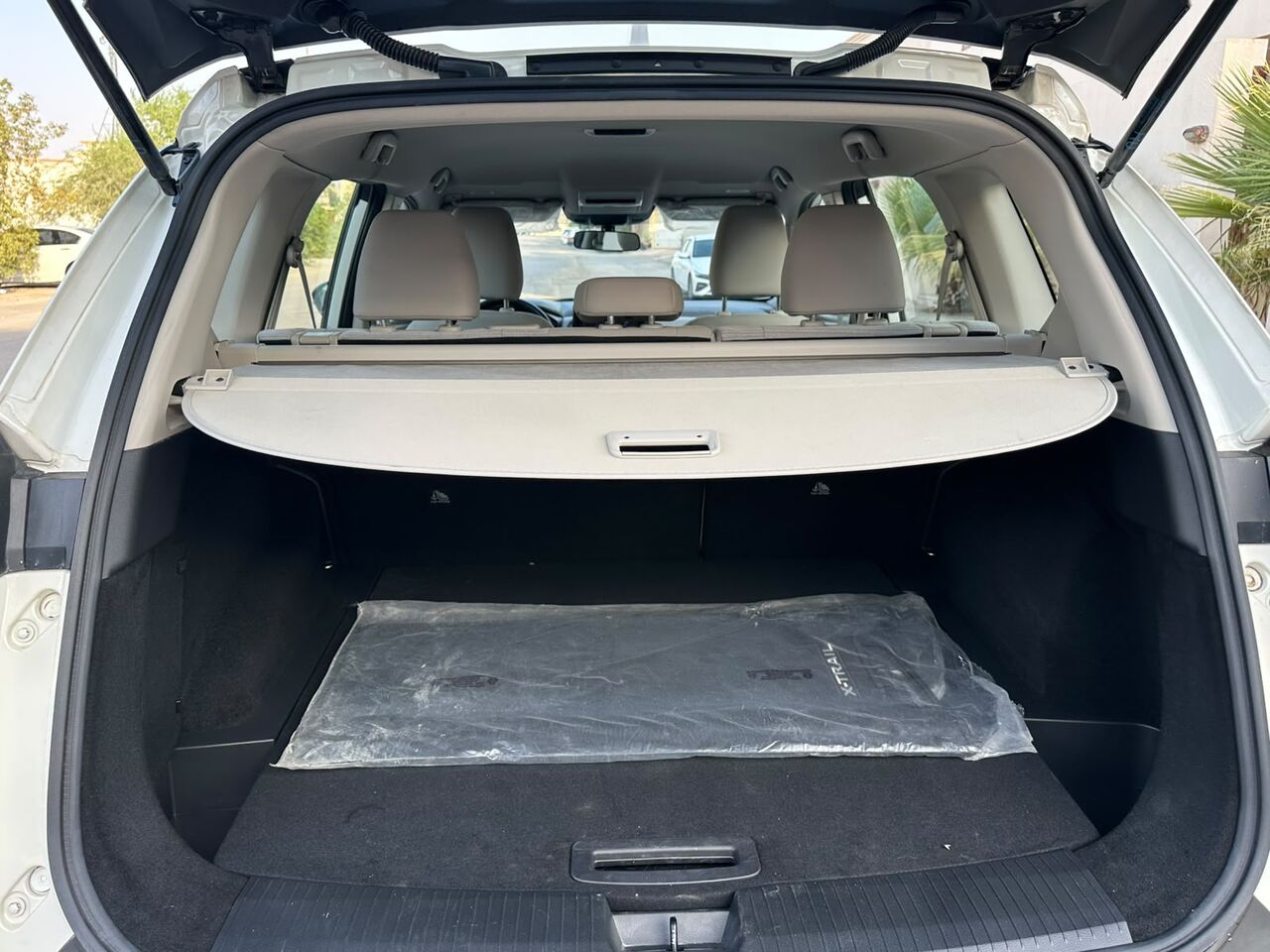 Riyadh, Vehicles, Cars & Trucks , SAR 77000,  Nissan X-Trail 2024,  2024,  Automatic,  46000 KM,   Nissan X-Trail (2.5) 4WD With Mid Option 1st Owner 5 Seats For Sales