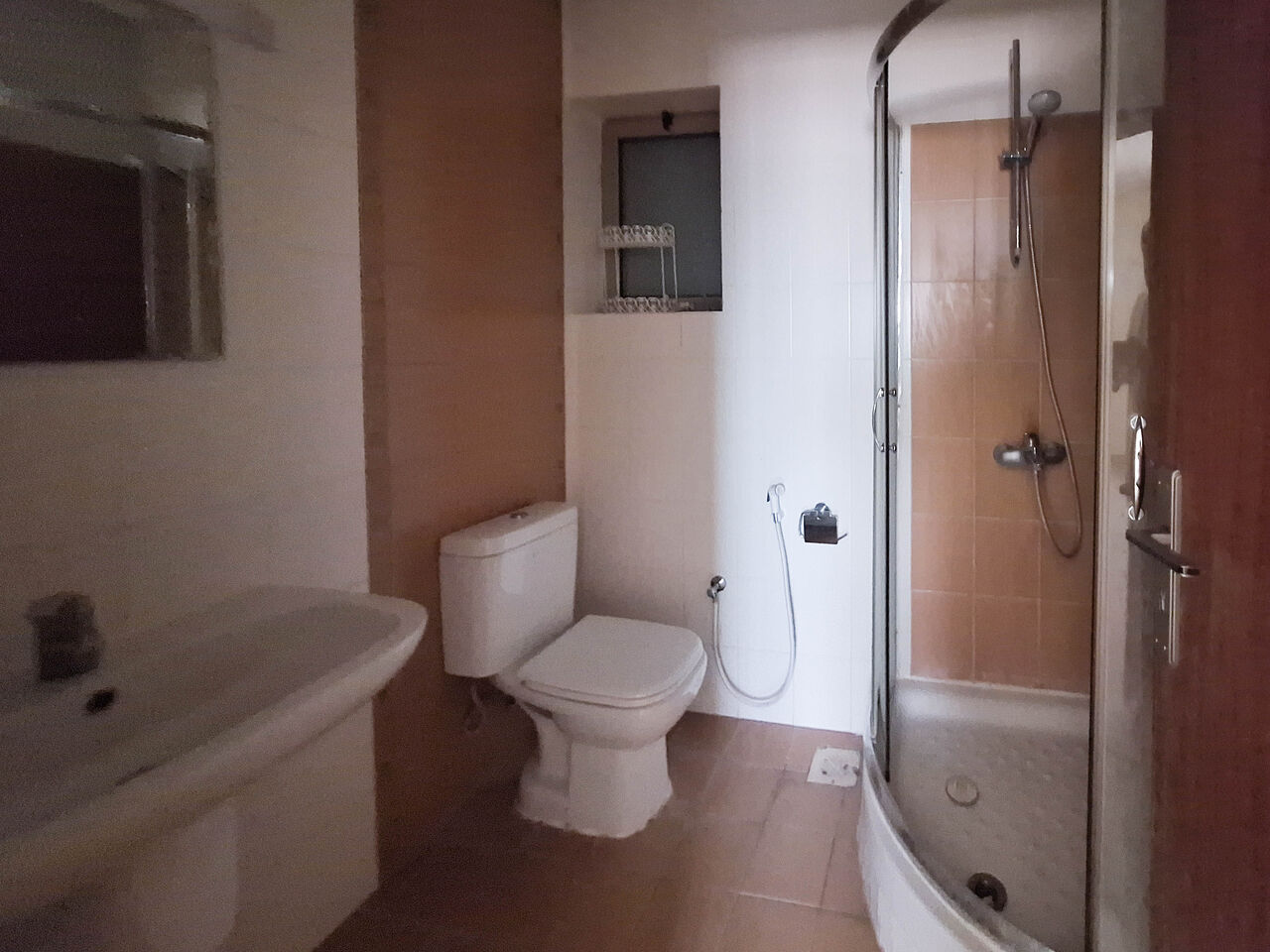Saar, Apartments, Flats, Houses & Villas, BHD 250/month,  2 BR,  For Rent A Semi Furnished Apartment In Saar Area Near Alnakheel Center And Saar Mall.