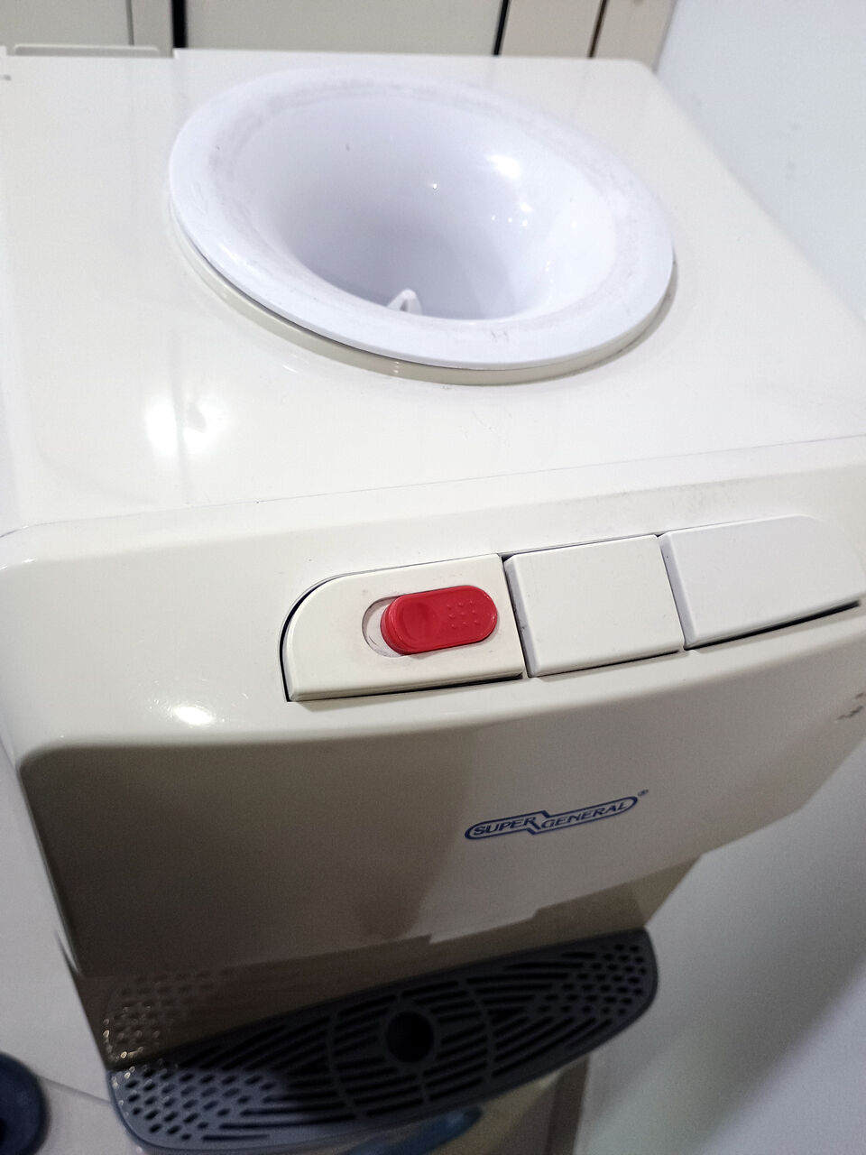 Manama, Appliances, BHD 9,  Water Dispenser