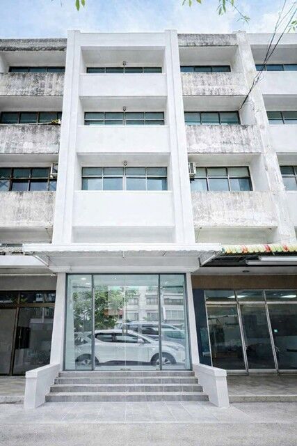 Bangkok, Villas, THB 24998,  18 Sq. Feet,  Building 4.5 Floors, Near The Mall Ramkhamhaeng, 200 M. MRT Ramkhamhaeng 6-12, 4