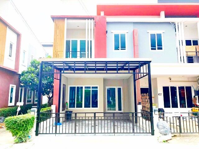 Bangkok, Villas, THB 15999,  21 Sq. Feet,  Townhome For Rent, 2 Floors, 3 Bedrooms, 2 Bathrooms, 21 Sq M, 140 Sq M. Hathairat