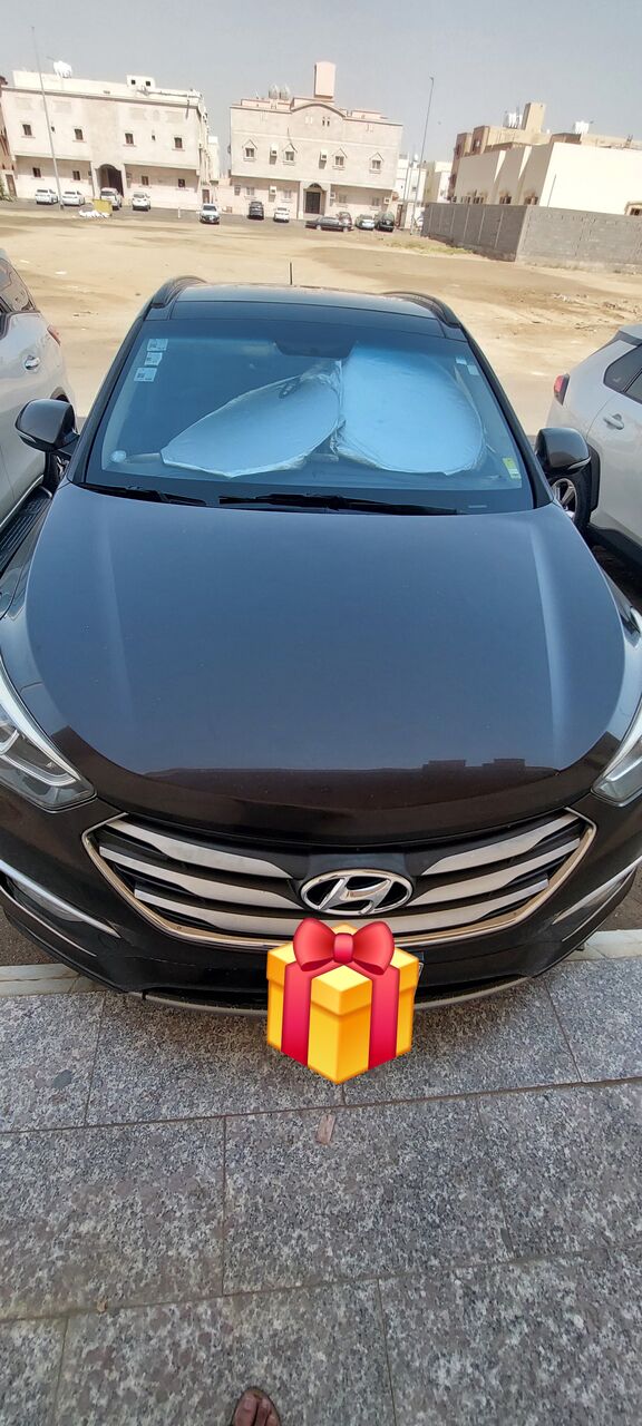 Yanbu, Vehicles, Cars & Trucks , SAR 34500,  Hundai Santafee,  2016,  Automatic,  254000 KM,  Hyundai Santa Fe  &ndash; Panoramic Roof &ndash; Immediate Sale