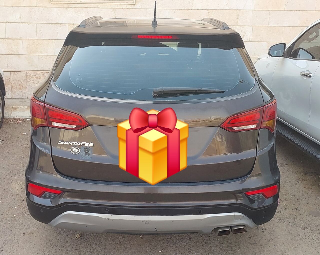 Yanbu, Vehicles, Cars & Trucks , SAR 34500,  Hundai Santafee,  2016,  Automatic,  254000 KM,  Hyundai Santa Fe  &ndash; Panoramic Roof &ndash; Immediate Sale