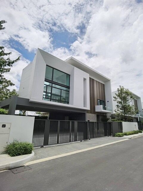 Bangkok, Real Estate For Sale, THB 45000000,  4 BR,  102 Sq. Feet,  Luxurious Detached House For Sale, 3 Floors, 102 Sq M, 4 Bedrooms, Nantawan Rama