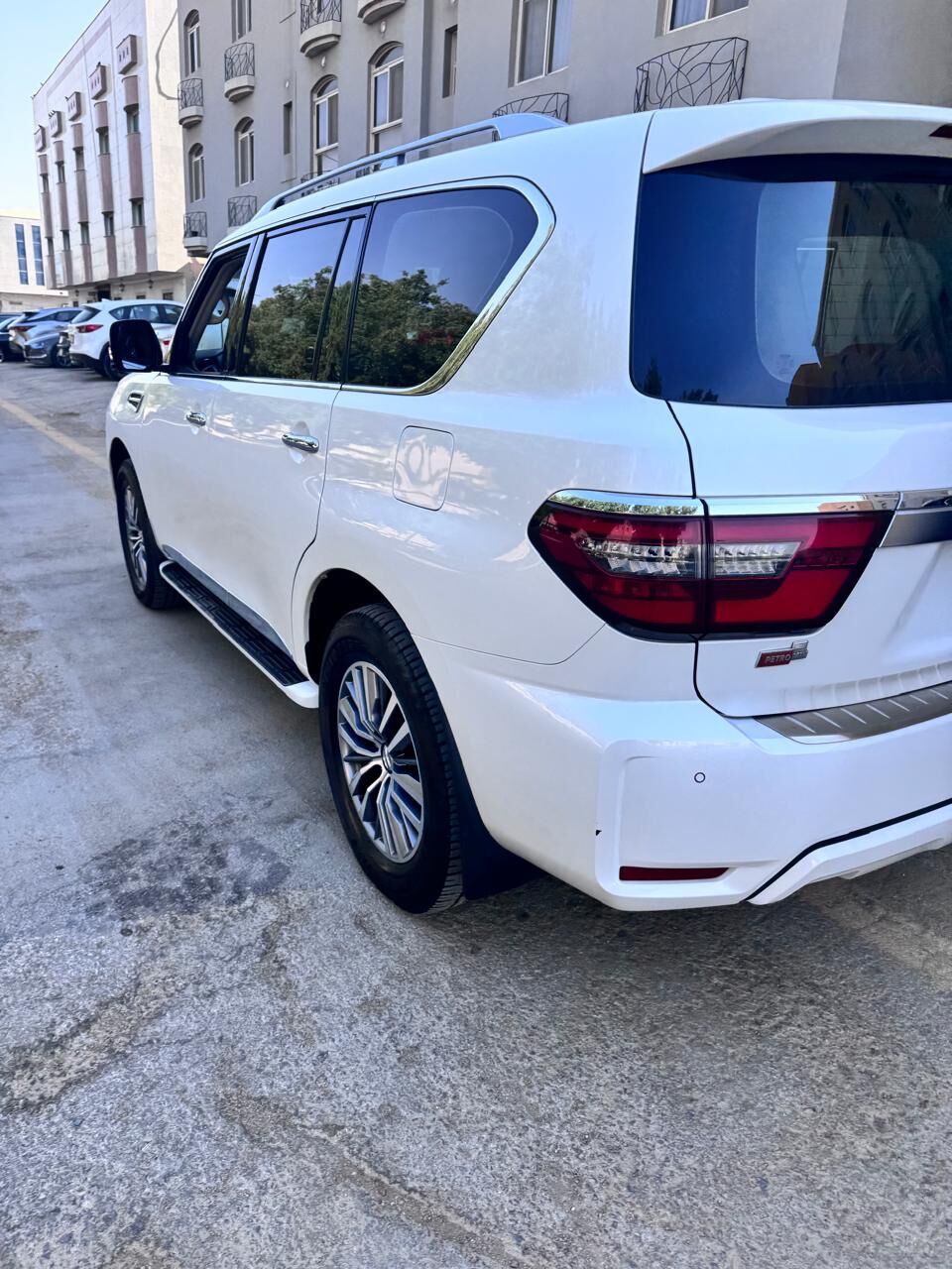 Riyadh, Vehicles, Cars & Trucks , SAR 180,  Nissan Patrol,  2021,  Automatic,  63000 KM,   Platinum V6 Full Option