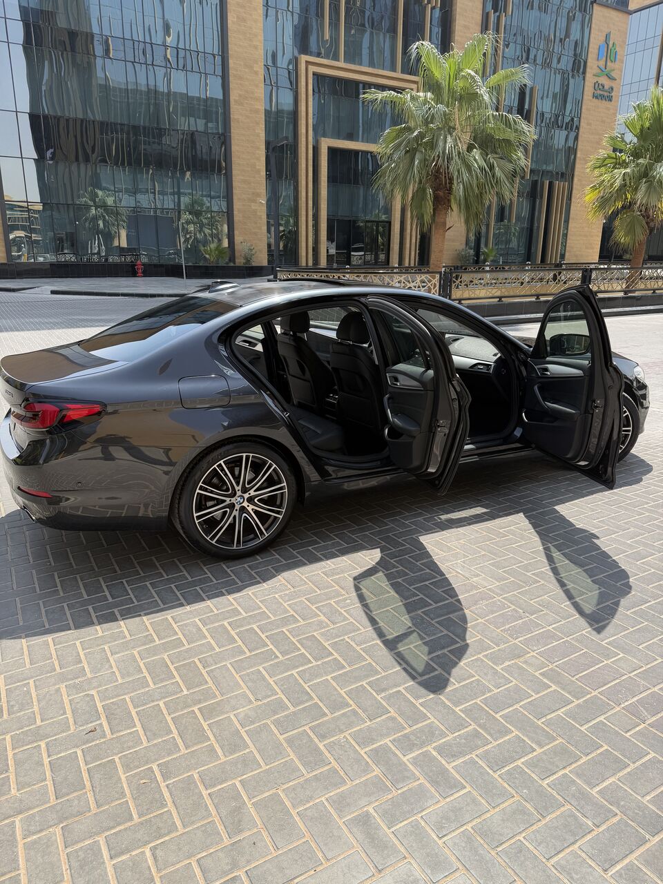 Riyadh, Vehicles, Cars & Trucks , SAR 1,  Bmw 520,  2019,  Automatic,  188000 KM,  Bmw  520i
