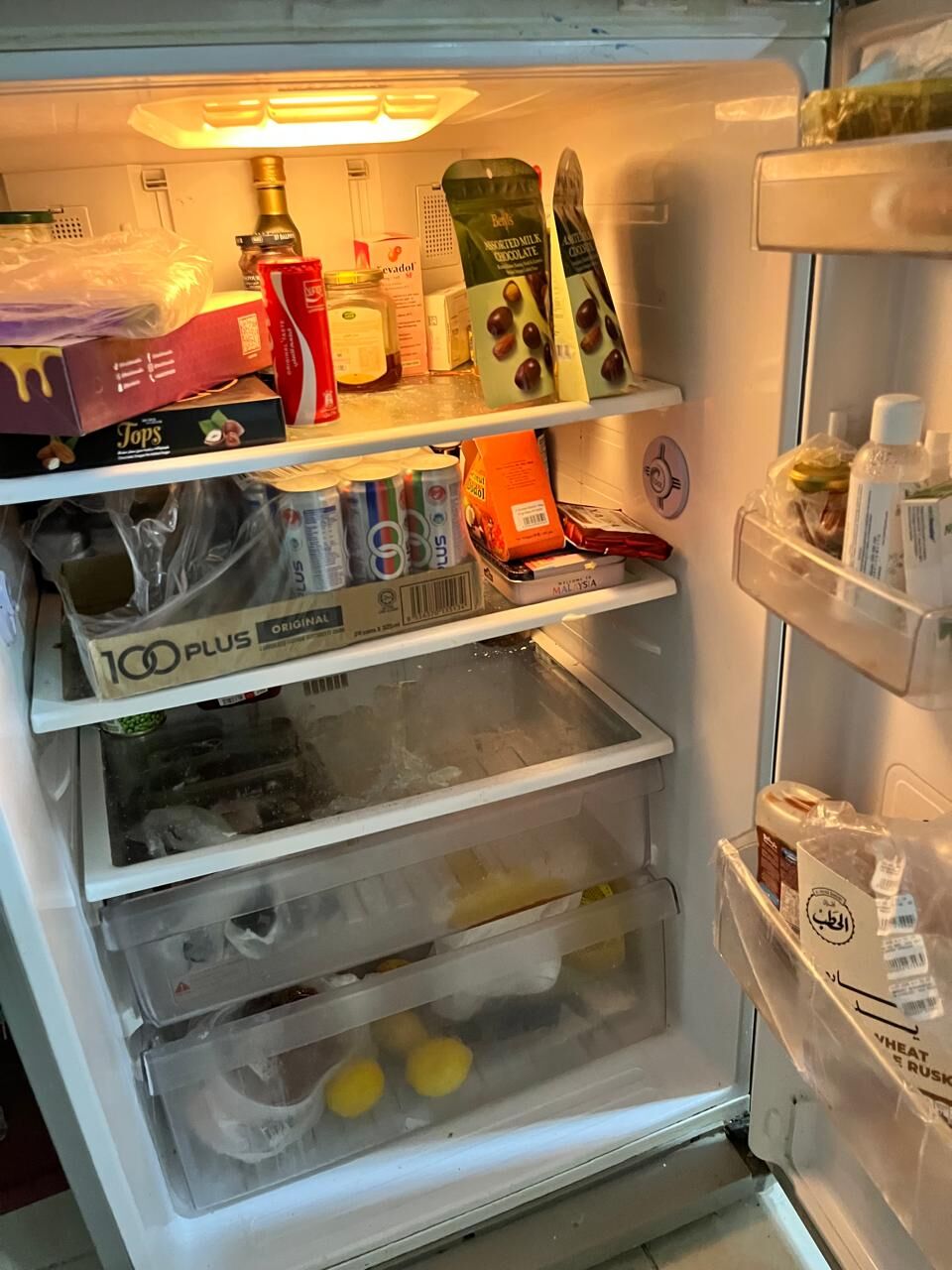 Khobar, Appliances, SAR 700,  Samsung Top Mount Refrigerator (Model RT53MAMT) - Silver