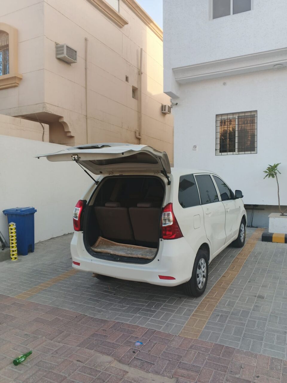 Dammam, Vehicles, Cars & Trucks , SAR 2,  Toyota Avanza,  2016,  Automatic,  200 KM,  تويوتا أفانزا أقل استخدامًا