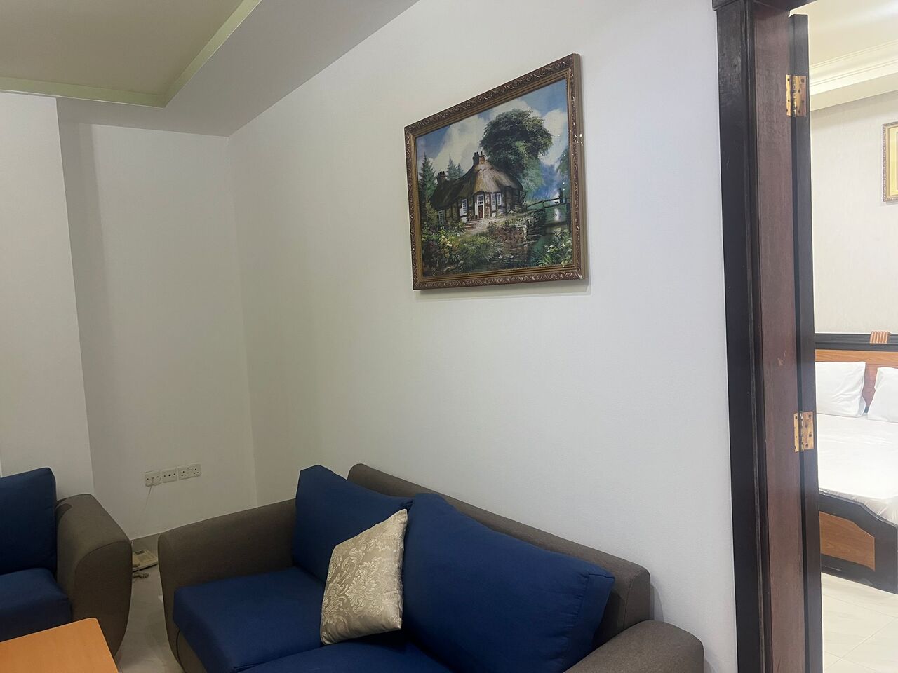 Juffair, Apartments, Flats, Houses & Villas, BHD 200/month,  Furnished,  Studio,  Enovated Studio Apartment For Rent In Juffair
