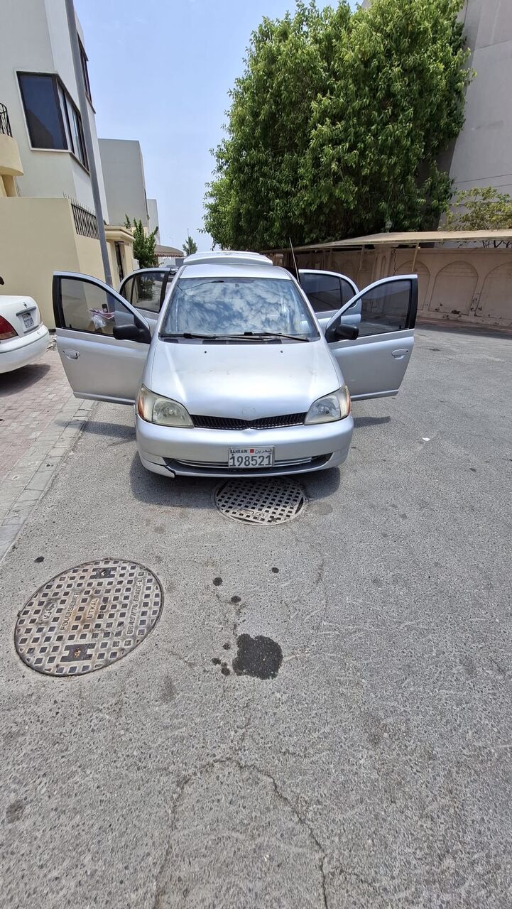 Galali, Vehicles, Cars & Trucks , BHD 750,  Toyota Echo,  2001,  Automatic,  9857 KM,