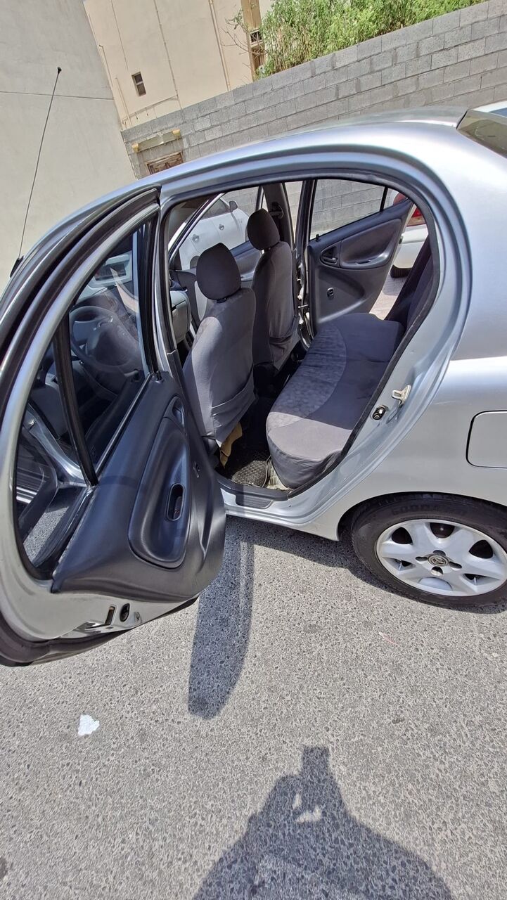 Galali, Vehicles, Cars & Trucks , BHD 750,  Toyota Echo,  2001,  Automatic,  9857 KM,