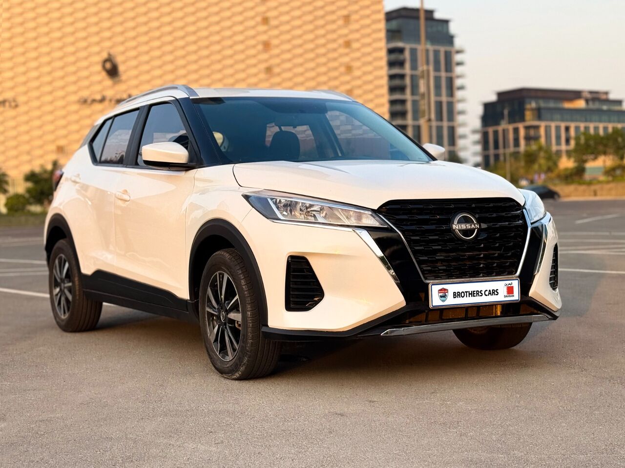Manama, Vehicles, Cars & Trucks , BHD 100,  Nissan Kicks,  2024,  Automatic,  7000 KM,   -SV  MODEL FOR SALE