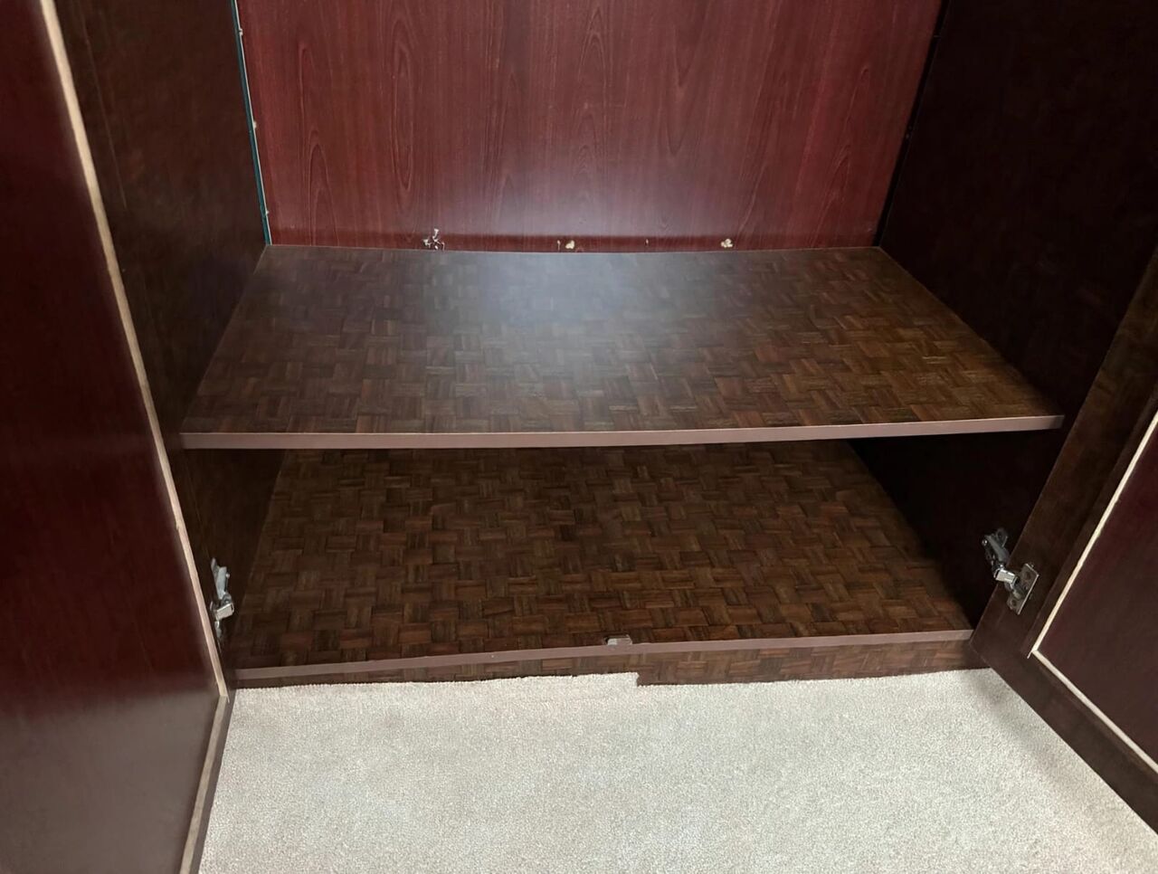 Al Wizarat, Furniture, SAR 500,  Furniture (Double Bedset, Wardrobe, Bed-side Tables)
