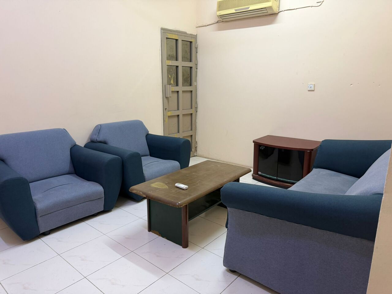 Salmaniya, Apartments, Flats, Houses & Villas, BHD 200/month,  1 BR,  1 BHK Furnished Apartment For Rent &ndash; Salmaniya 1 Bedroom,1 Bathroom,BHD 200 ,EWA Limit 30.