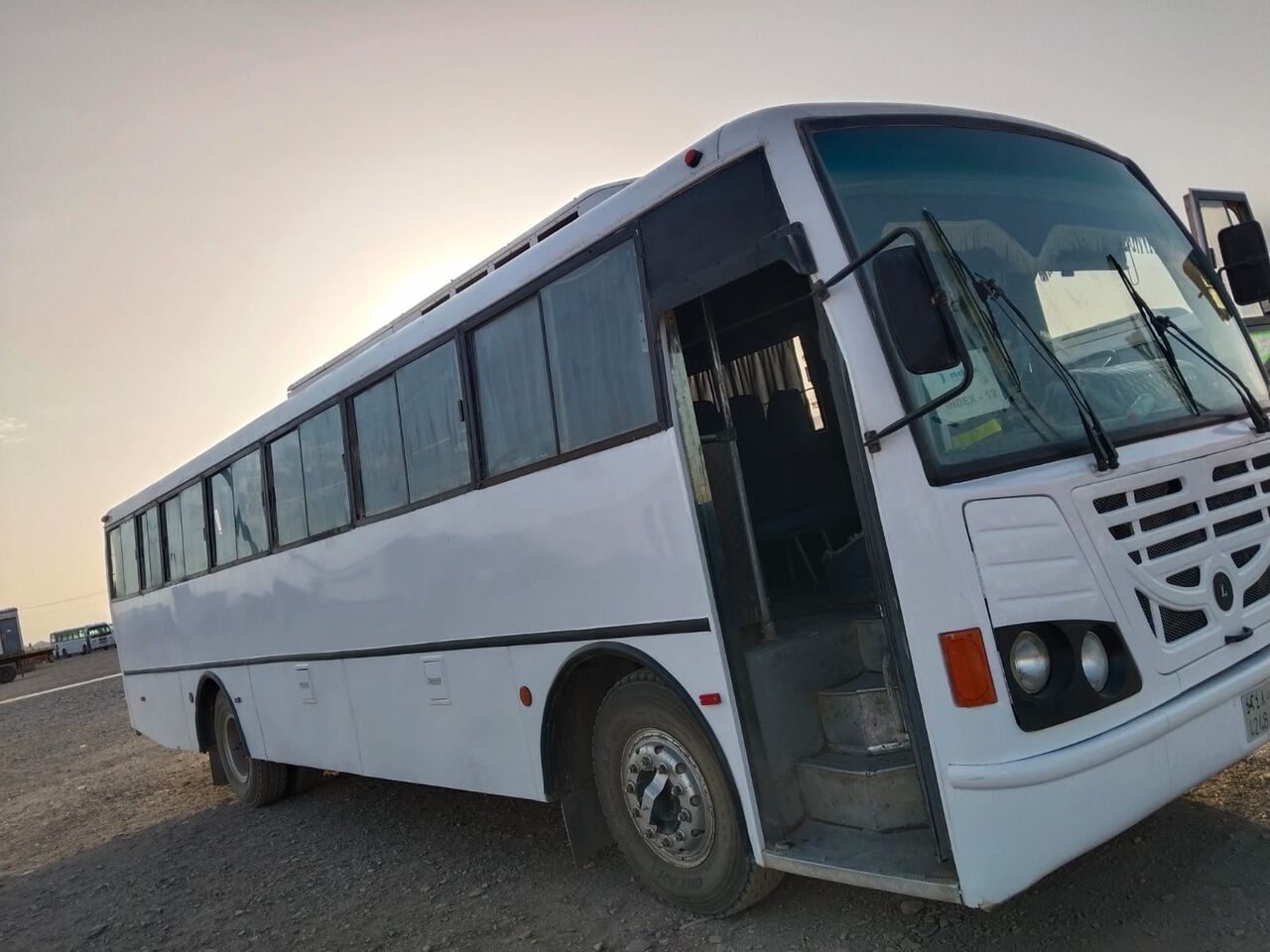 Riyadh, Vehicles, Cars & Trucks , SAR 150000,  2015,  2015,  Manual,  180000 KM,  ASHOK LEYLAND BUSES FOR SALE