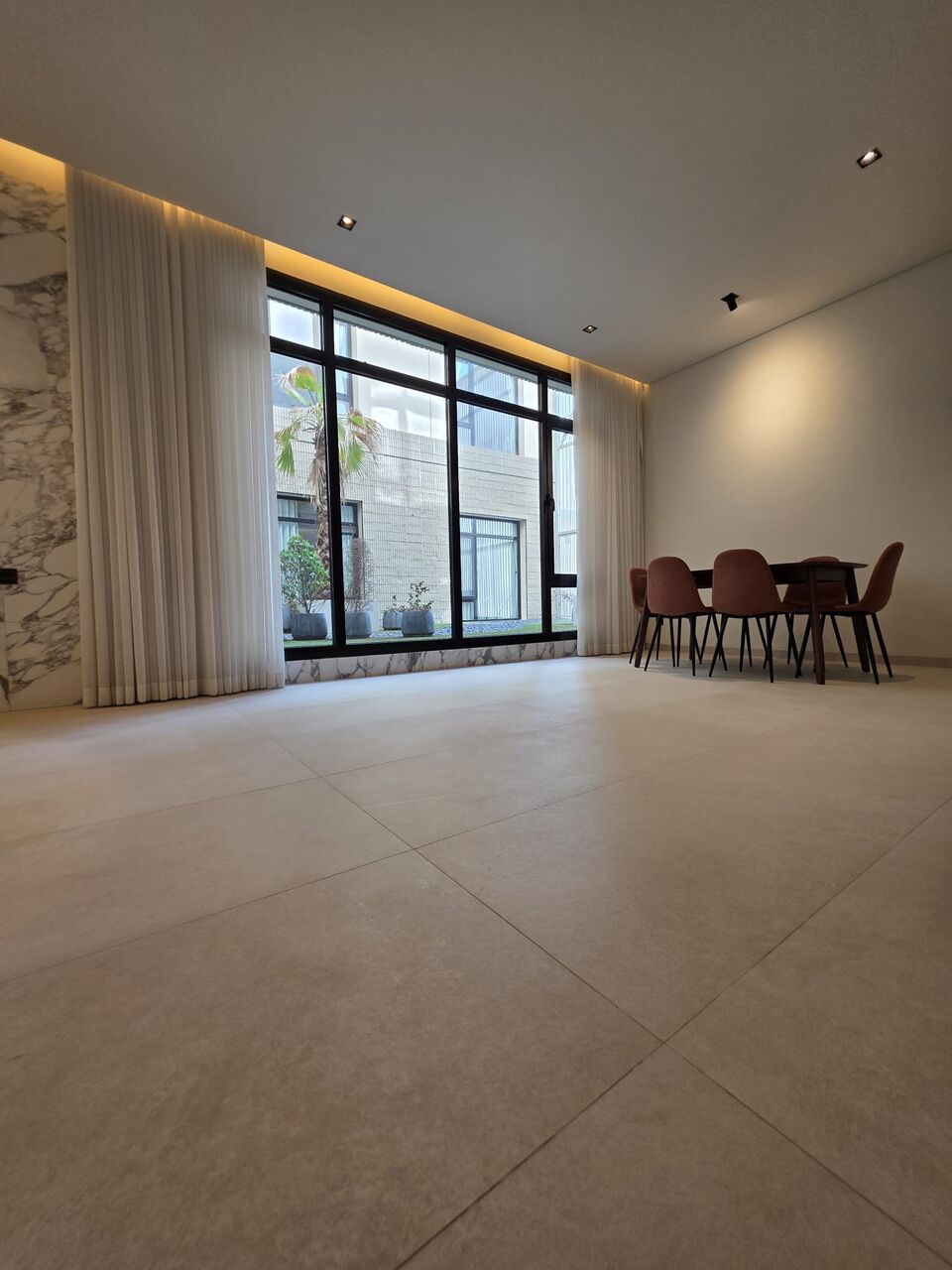 Kuwait City, Apartments, Flats, Houses & Villas, KWD 600/month,  2 BR,  For Rent To Families Only: Apartment In Jabriya