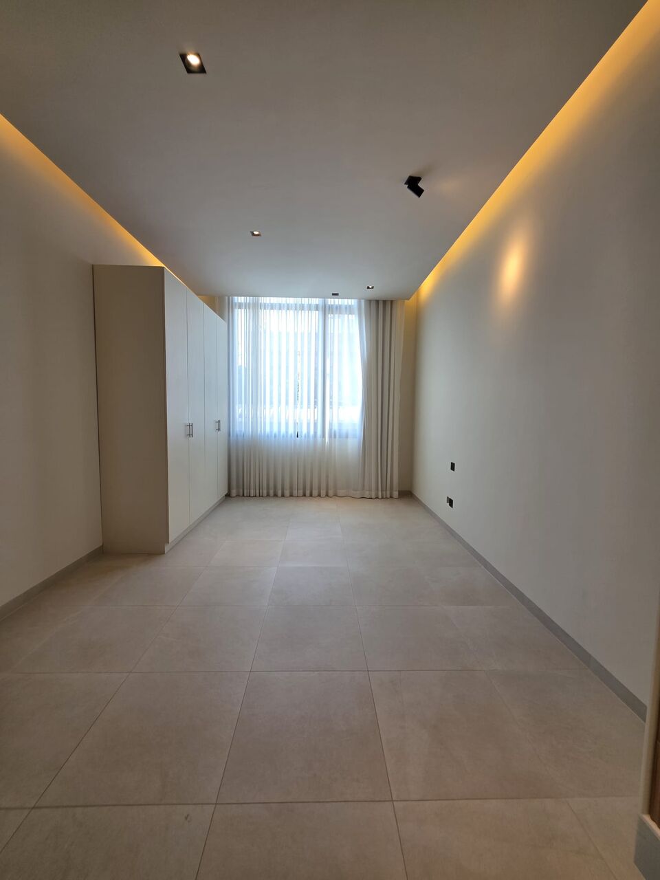 Kuwait City, Apartments, Flats, Houses & Villas, KWD 600/month,  2 BR,  For Rent To Families Only: Apartment In Jabriya