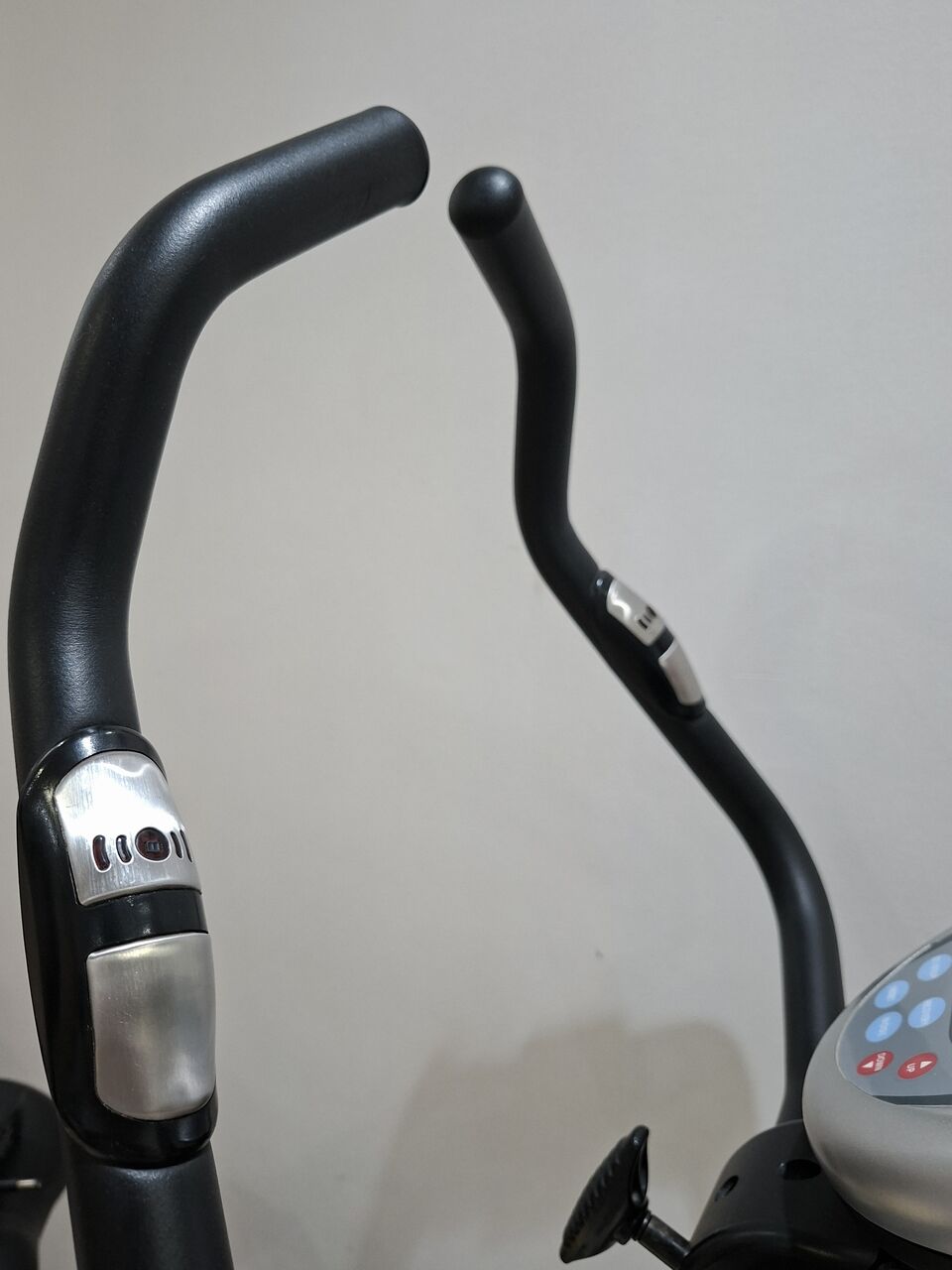 Dammam, Appliances, SAR 250,  Body Sculpture BC6900G Programmable Magnetic Bike For Sale Original Charger And Seat