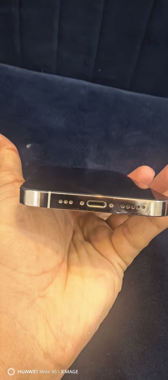 Al Malaz, Mobile Phones, SAR 1400,  Selling Used I Phone 13 Pro With Excellent Camera And Battery Health, 256 GB