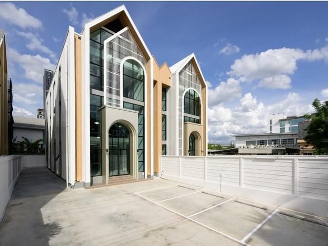 Bangkok, Villas, THB 189000,  115 Sq. Feet,  Home Office For Rent, 3 Floors, 115 Sq M, Newly Built, Elegant Design, Hua Mak,