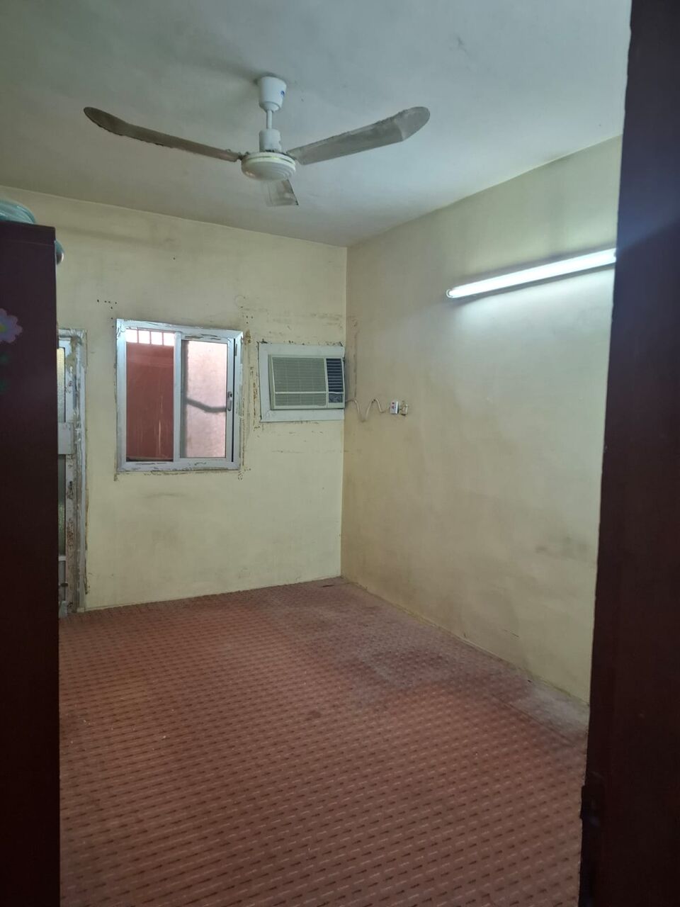 Riyadh, Apartments, Flats, Houses & Villas, SAR 1000/month,  1111 Sq. Meter,  SINGLE ROOM FOR SINGLE PERSON IN A TWO ROOMS FLAT AT FIRST FLOOR