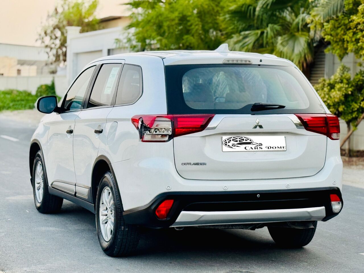 Hamala, Vehicles, Cars & Trucks , BHD 3400,  Mitsubishi Outlander,  2017,  Automatic,  182000 KM,