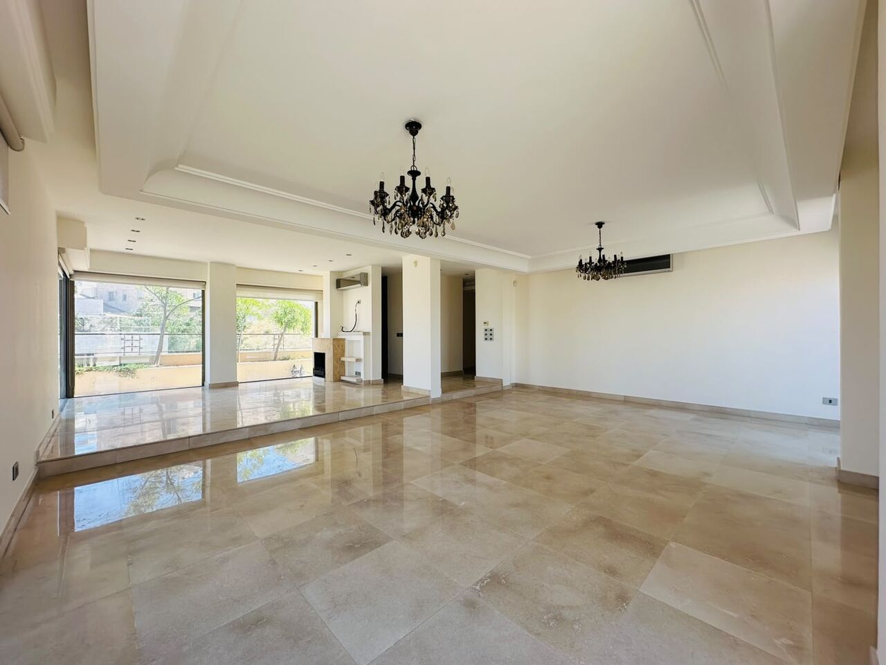 Abdoun, Apartments, Flats, Houses & Villas, JOD 30000/year,  4 BR,  270 Sq. Meter,  Rooftop Apartment For Rent In Abdoun