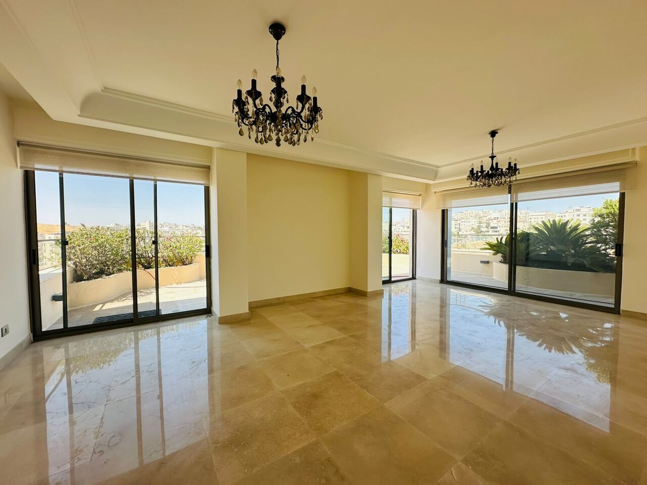 Abdoun, Apartments, Flats, Houses & Villas, JOD 30000/year,  4 BR,  270 Sq. Meter,  Rooftop Apartment For Rent In Abdoun