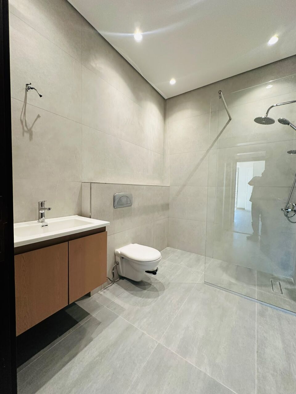Abdoun, Apartments, Flats, Houses & Villas, JOD 30000/year,  4 BR,  270 Sq. Meter,  Rooftop Apartment For Rent In Abdoun