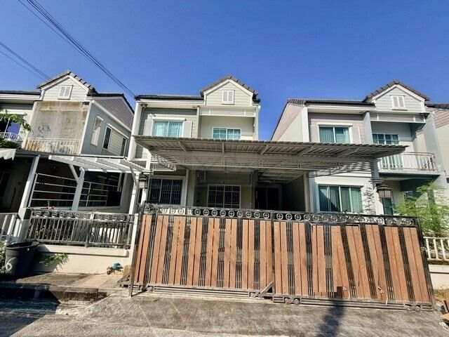 Bangkok, Villas, THB 35000,  28 Sq. Feet,  Townhome For Rent, 2 Floors, 140 Sq M, The Village Bangna Km.10, Fully Furnished, Near