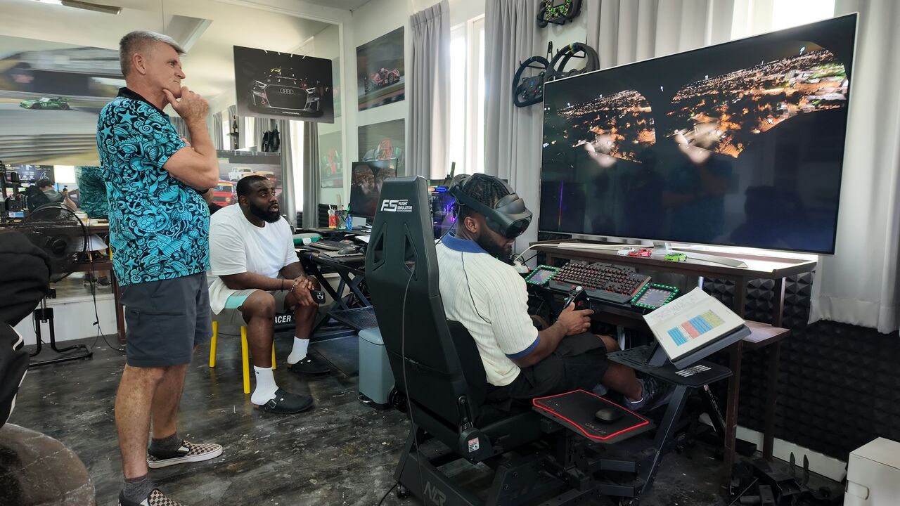 Bangkok, Training, Sim Racing & Flight Simulator Sessions &ndash; Boat Lagoon, Phuket