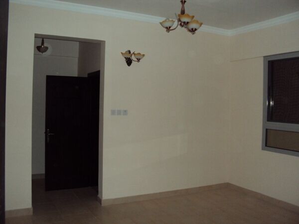 Busaiteen, Apartments, Flats, Houses & Villas, BHD 260/month,  Furnished,  3 BR,  200 Sq. Meter,  3 Br Pool Gym Balcony Furnsihed   2 Bathoom  High Floor